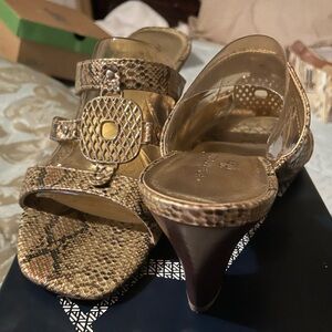Women shoes